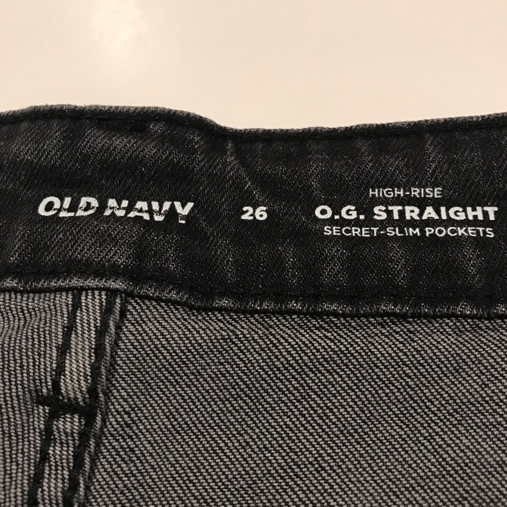 Old Navy Women High-Rise OG Straight Jeans - Picture 10 of 16